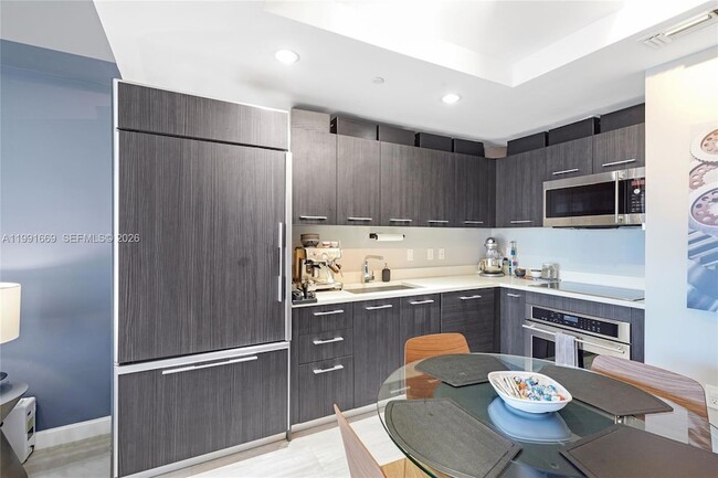 Building Photo - 45 SW 9th St