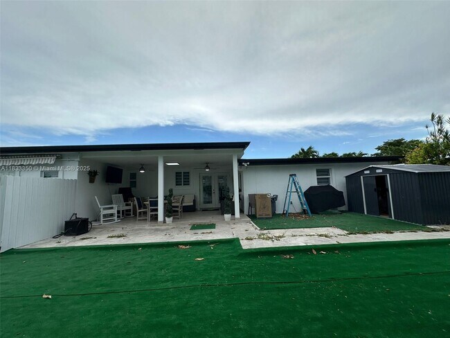 Primary Photo - 11351 SW 40th Terrace