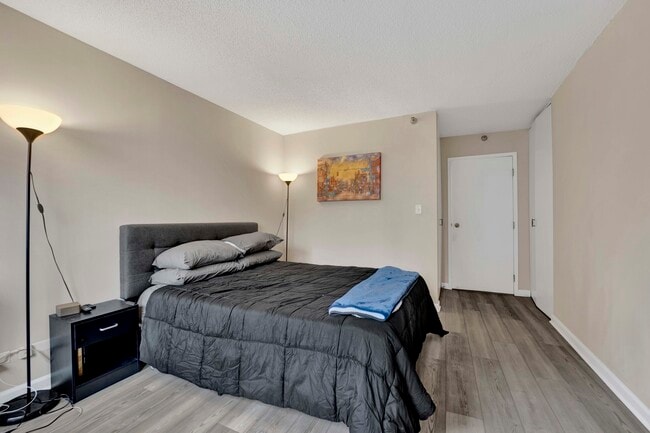 Building Photo - 440 N Wabash Ave