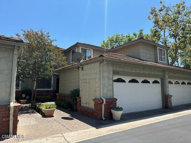 Building Photo - 29723 Strawberry Hill Dr