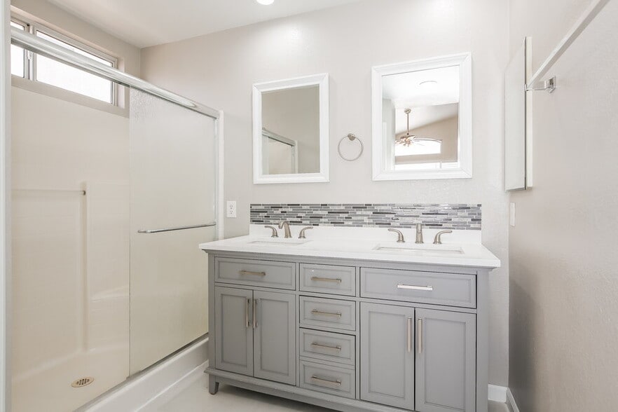 Building Photo - 6040 Hidden Rock Dr