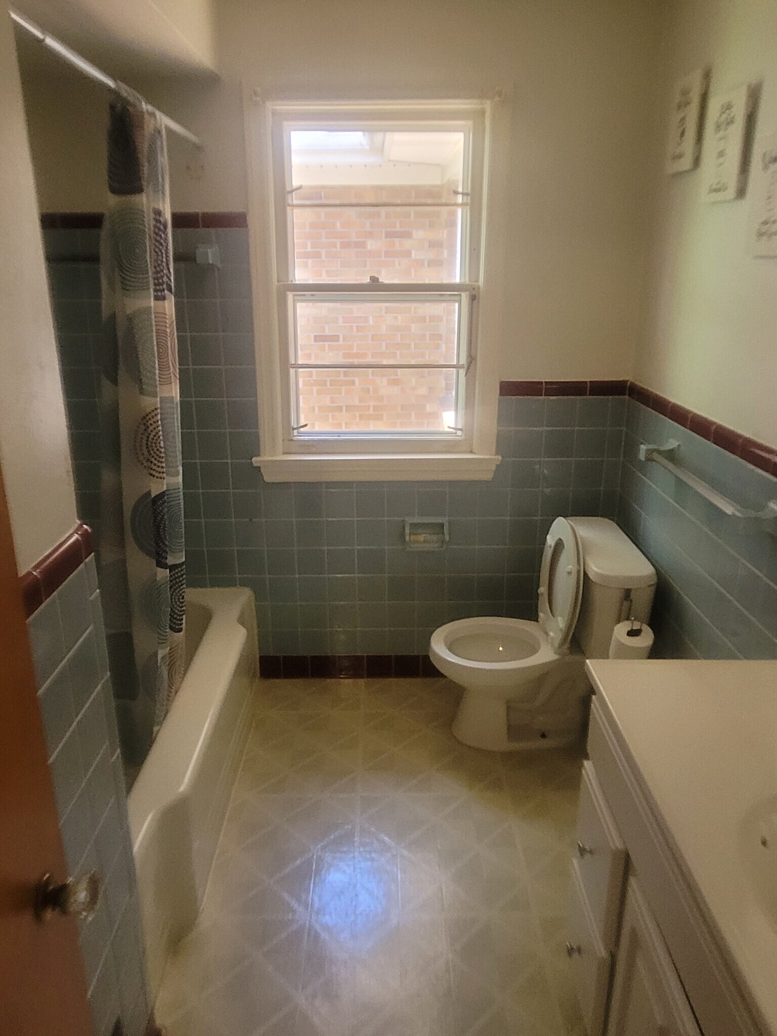 Bathroom - 719 Bristol Ave NW
