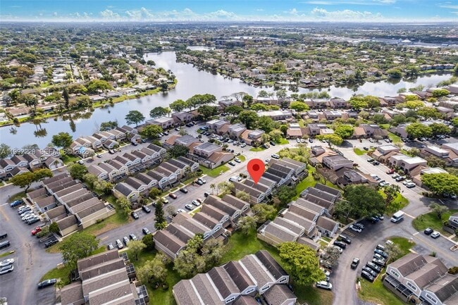 Building Photo - 1350 NW 123rd Ave