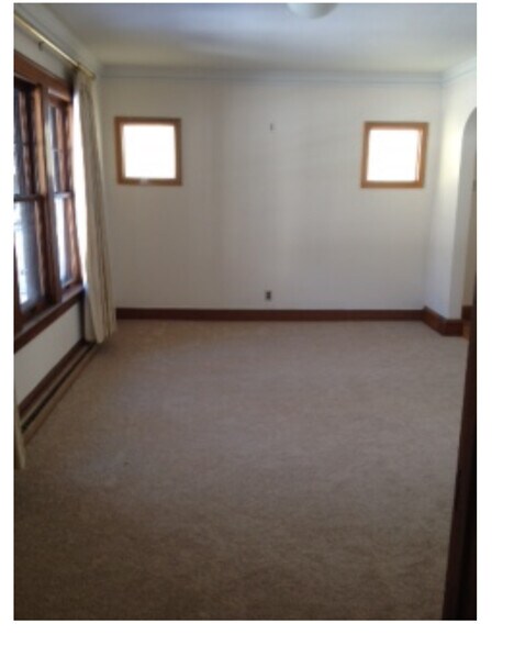 Building Photo - 8333 Gridley Ave