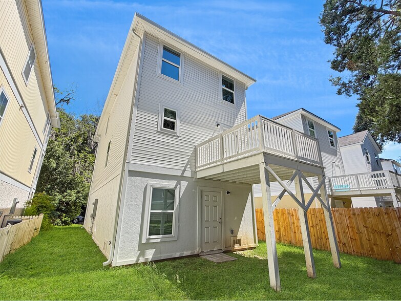 Building Photo - 140 Palmetto Breeze Cir