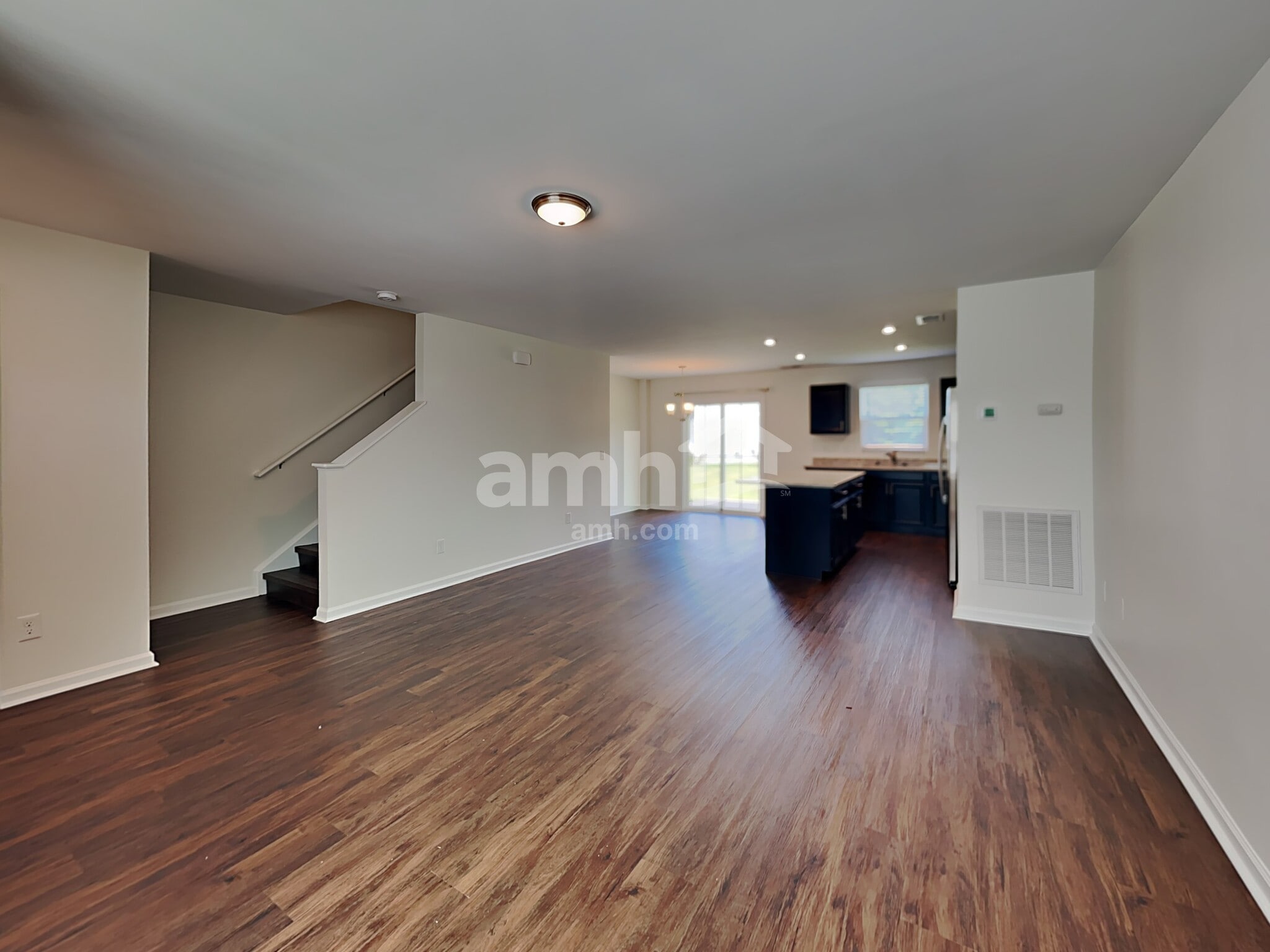 Building Photo - 204 Castlebrook Dr