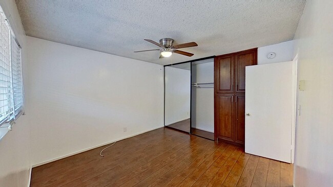 Building Photo - 12072 Bailey St
