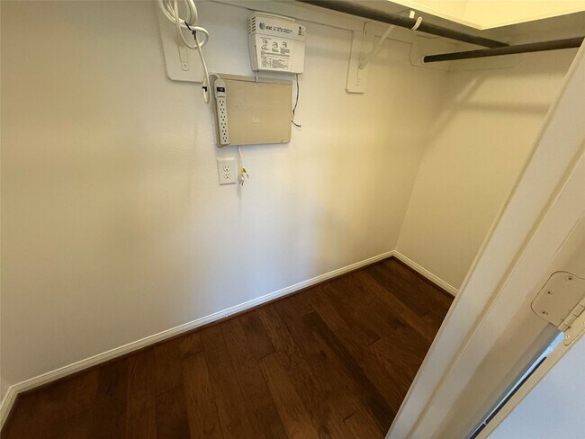 Building Photo - 30515 Woodson Trace Dr
