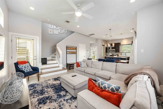 Building Photo - 1854 Dan St