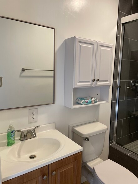 Bathroom - 3715 7th St W