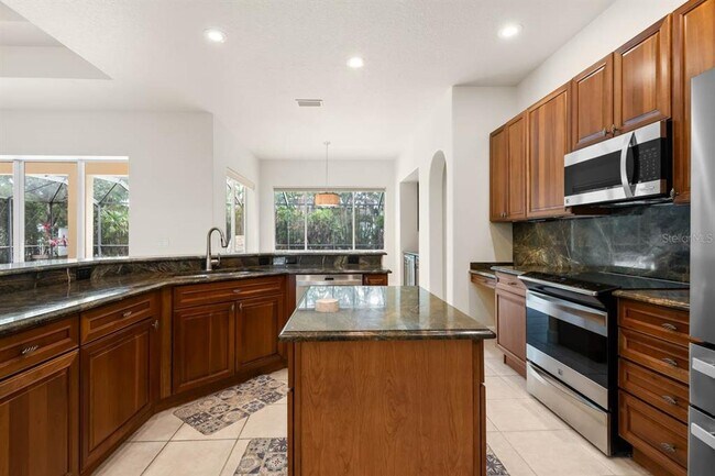 Building Photo - 3731 Gaviota Dr