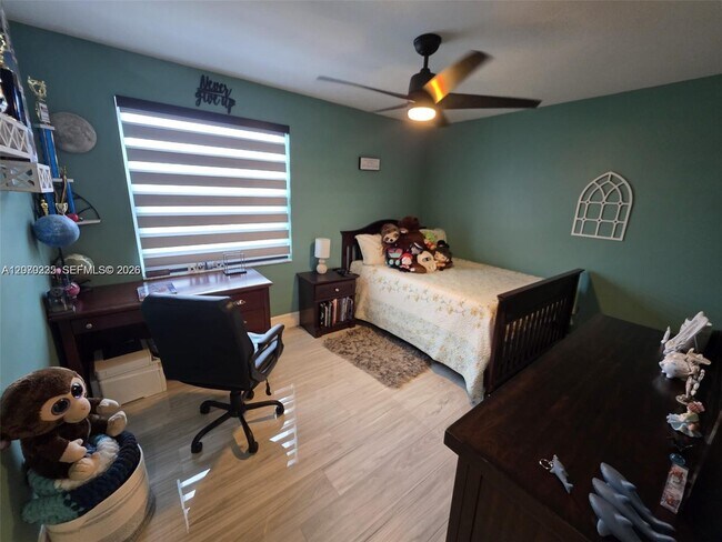 Building Photo - 680 NW 159th Ave