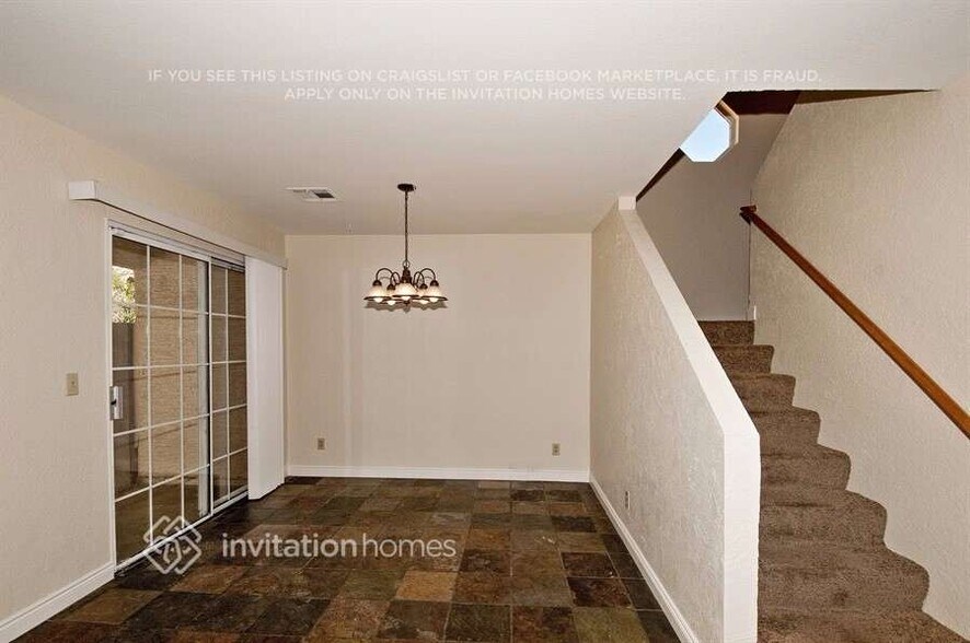 Building Photo - 1501 Pacific Terrace Dr