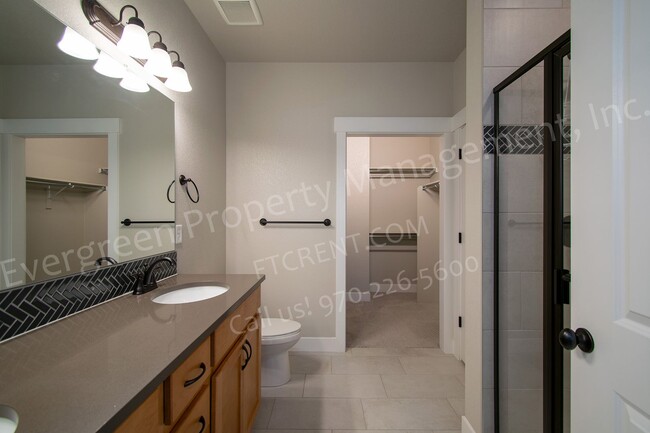 Building Photo - 3-Bedroom Centerra Condo
