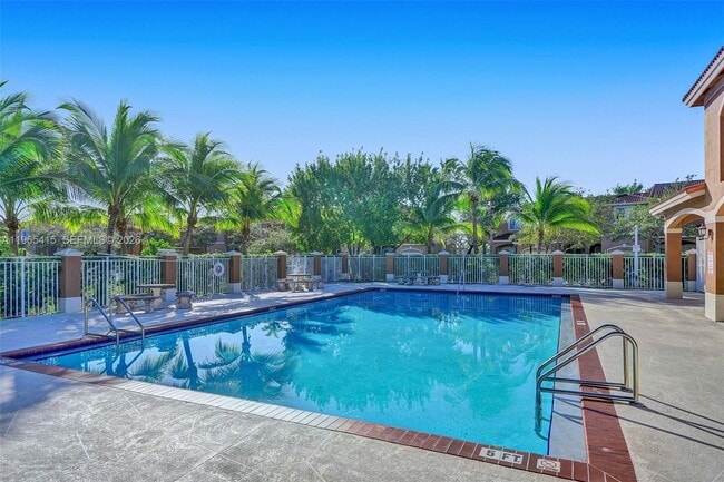 Building Photo - 8518 SW 214th Ln