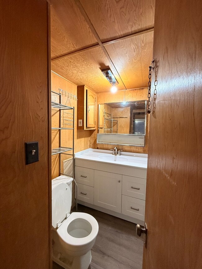 Building Photo - 254 Shoshone Ln