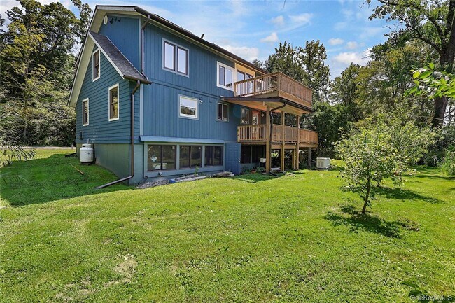 Building Photo - 222 Bog Hollow Rd
