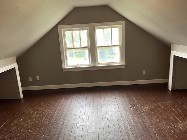 Building Photo - 7061 Idlewild Ave