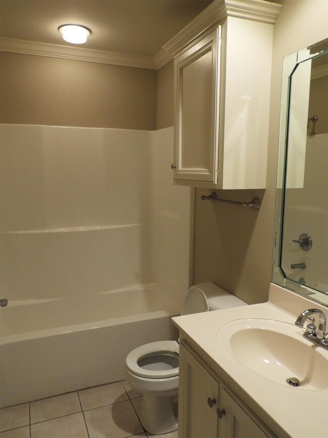 Building Photo - 124 St Fabian Dr