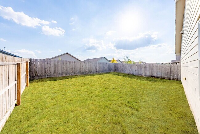 Building Photo - 4546 Glades Wy