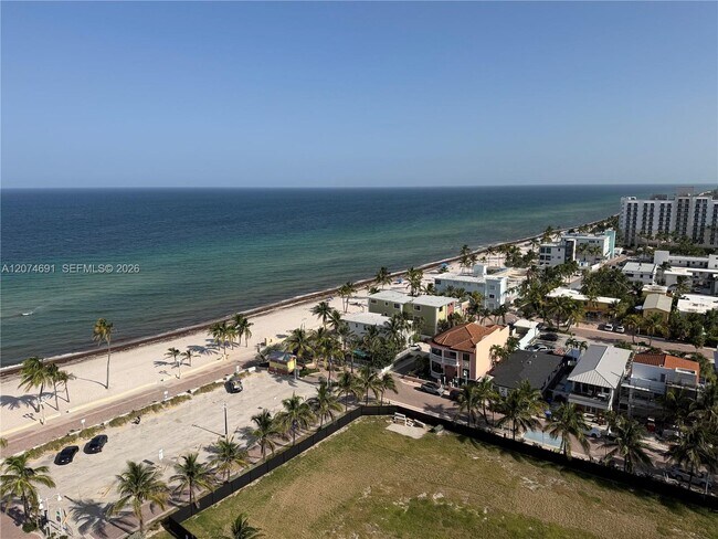 Building Photo - 3111 N Ocean Dr