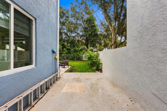 Building Photo - 7930 Rockport Cir