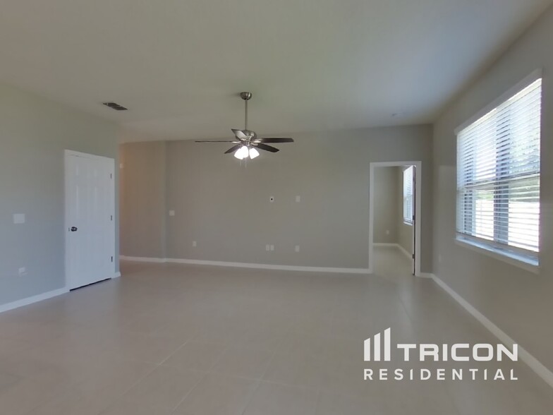 Building Photo - 1797 Cayman Cove Cir