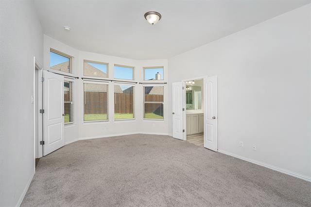 Building Photo - 2805 Chestnut Ln