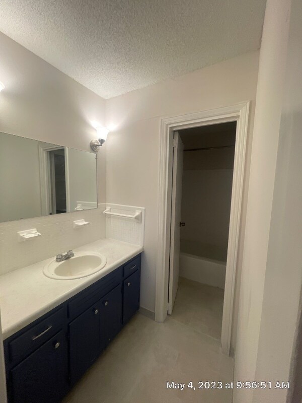 Building Photo - 336 S Dudley St