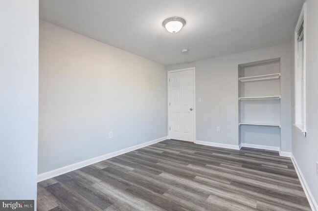 Building Photo - 3339 Paine St