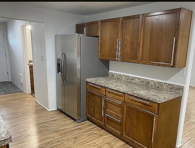 Building Photo - Fully remodeled 3 bed 2 bath
