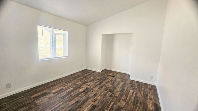 Building Photo - Rancho De Oro