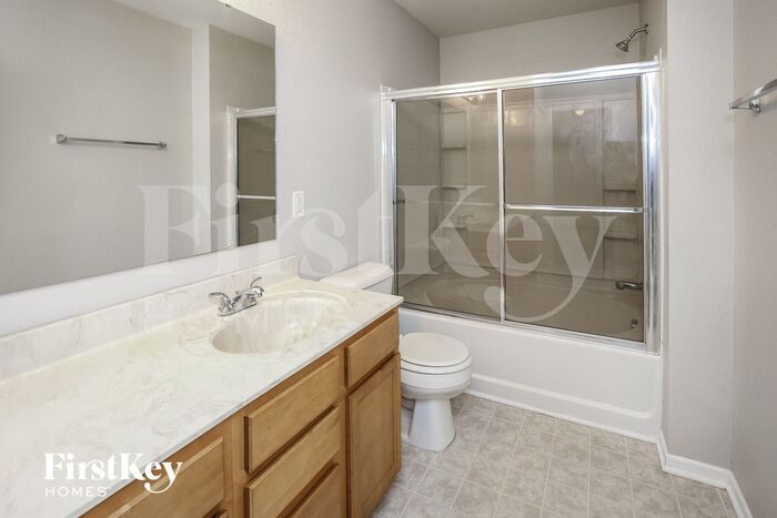 Building Photo - 15490 Gallow Ln