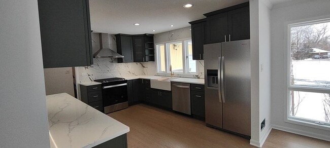 Building Photo - 71 N Ela Rd