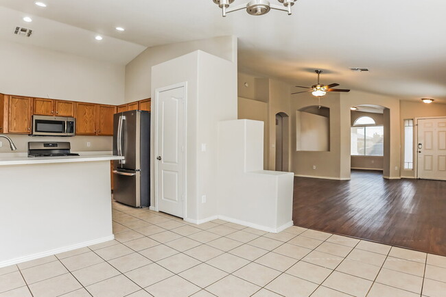 Building Photo - 20278 N 82nd Ln