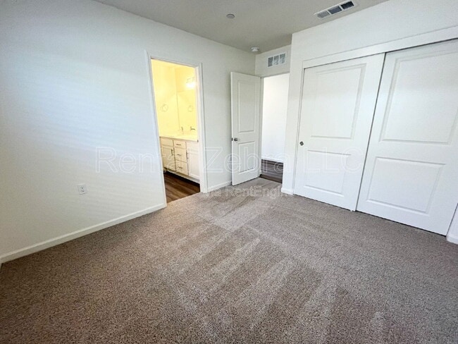 Building Photo - 4075 Cinnabar Ct