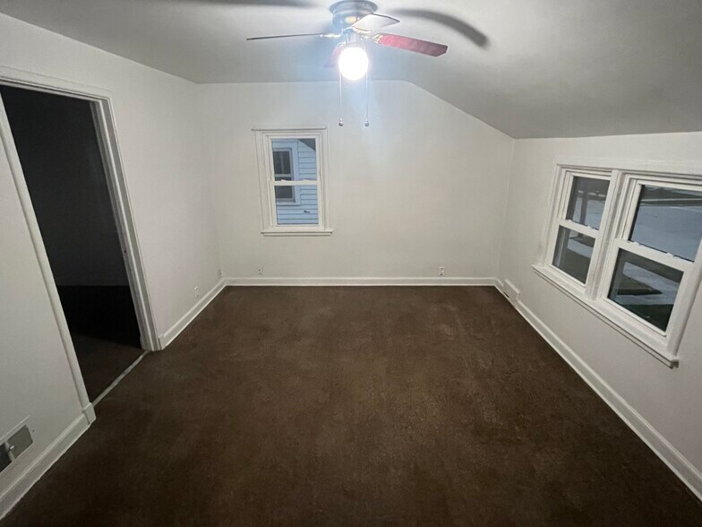living room - 1923 24th St