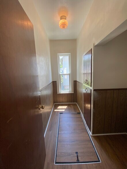 Building Photo - 811 Willard St