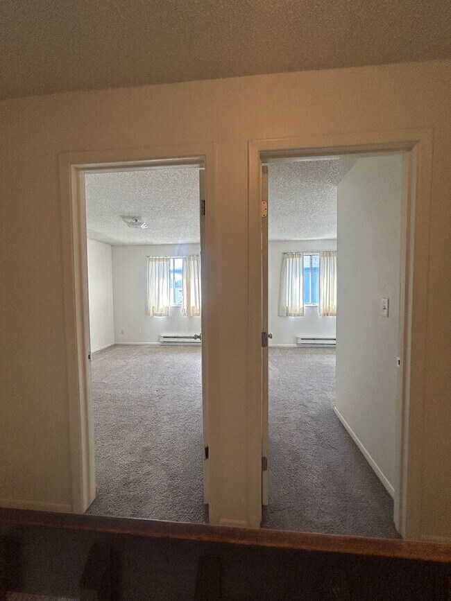 Building Photo - Two Bedroom Condo With One Car Garage Available For Rent In Longmont