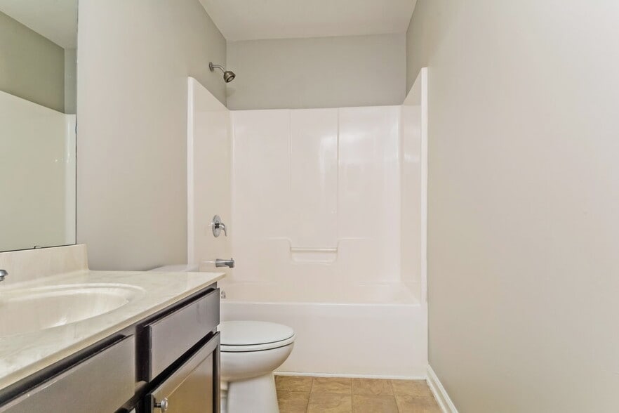 Building Photo - 4122 White Kestrel Dr