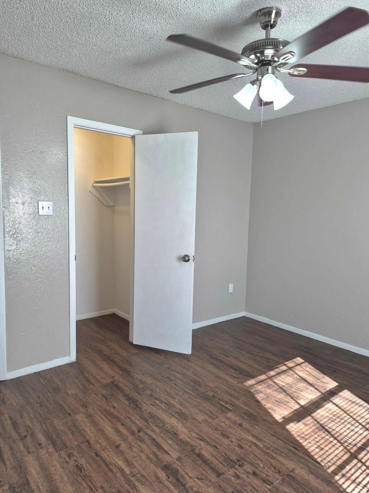 Building Photo - 216 Pine Meadow Dr