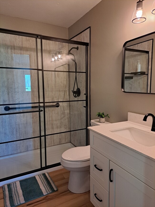 Building Photo - 386 White Store Rd