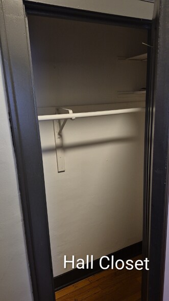 Building Photo - 7111 S Emerald Ave