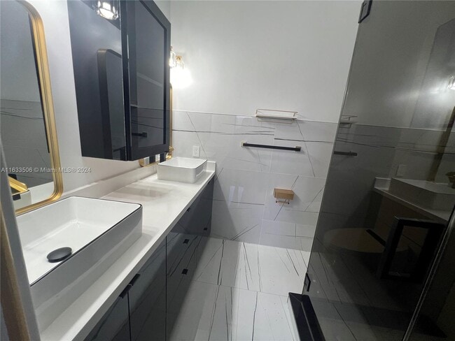 Building Photo - 2390 NW 93rd Terrace