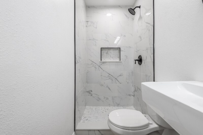 Building Photo - 763 NE 12th St