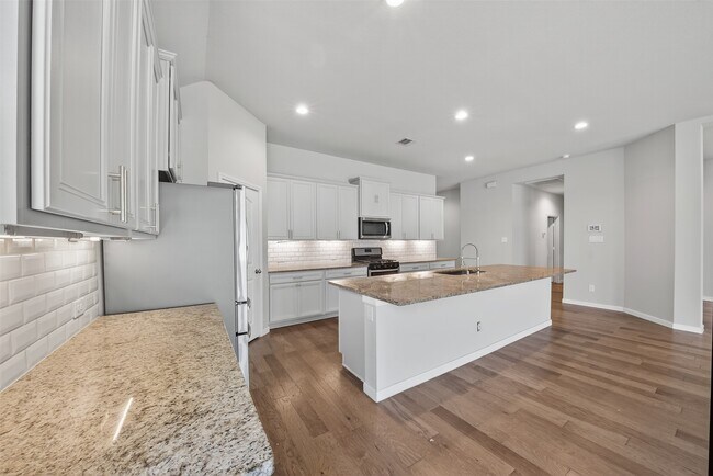 Building Photo - 18102 Humber River Ln