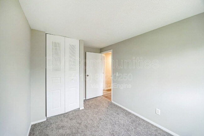 Building Photo - 12174 Glencrest Ct