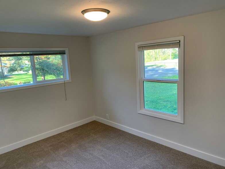 Bedroom - 4018 NE 54th Ave