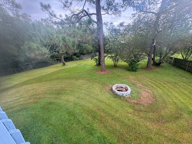 Building Photo - 5112 Kraft St