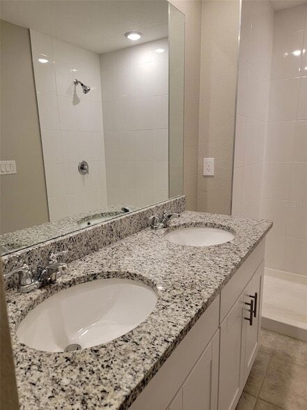 Building Photo - 5832 Ocean Isle Dr